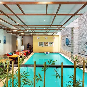 Harmony Old Town And Pool Bar Albergue Hoi An