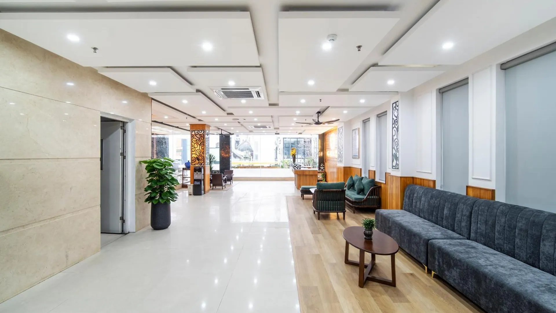Coral Cove Hotel Da Nang 4*,