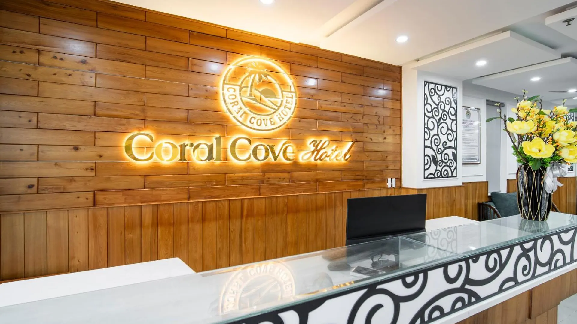 Coral Cove Hotel Da Nang