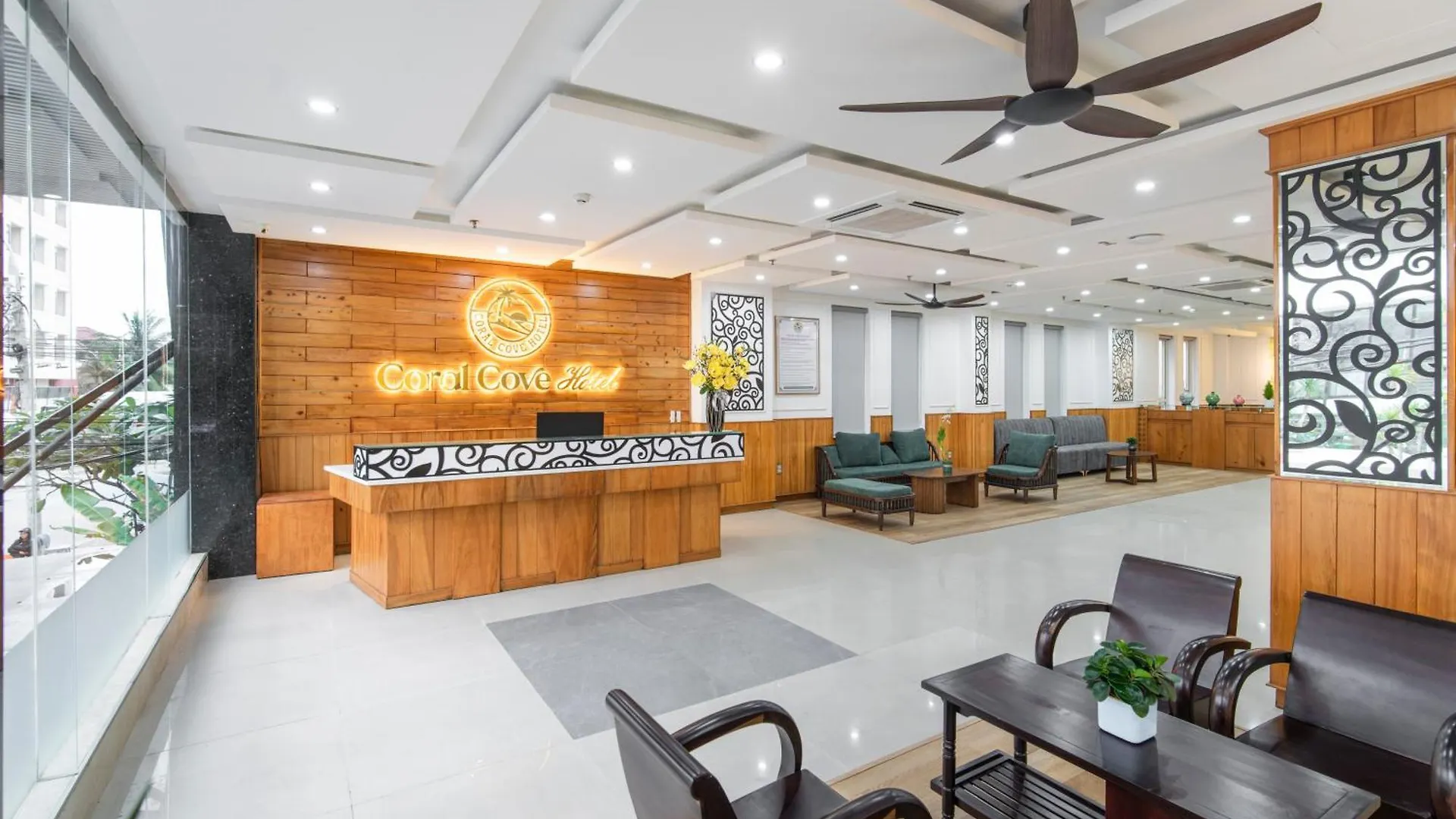 Coral Cove Hotel Da Nang Vietname