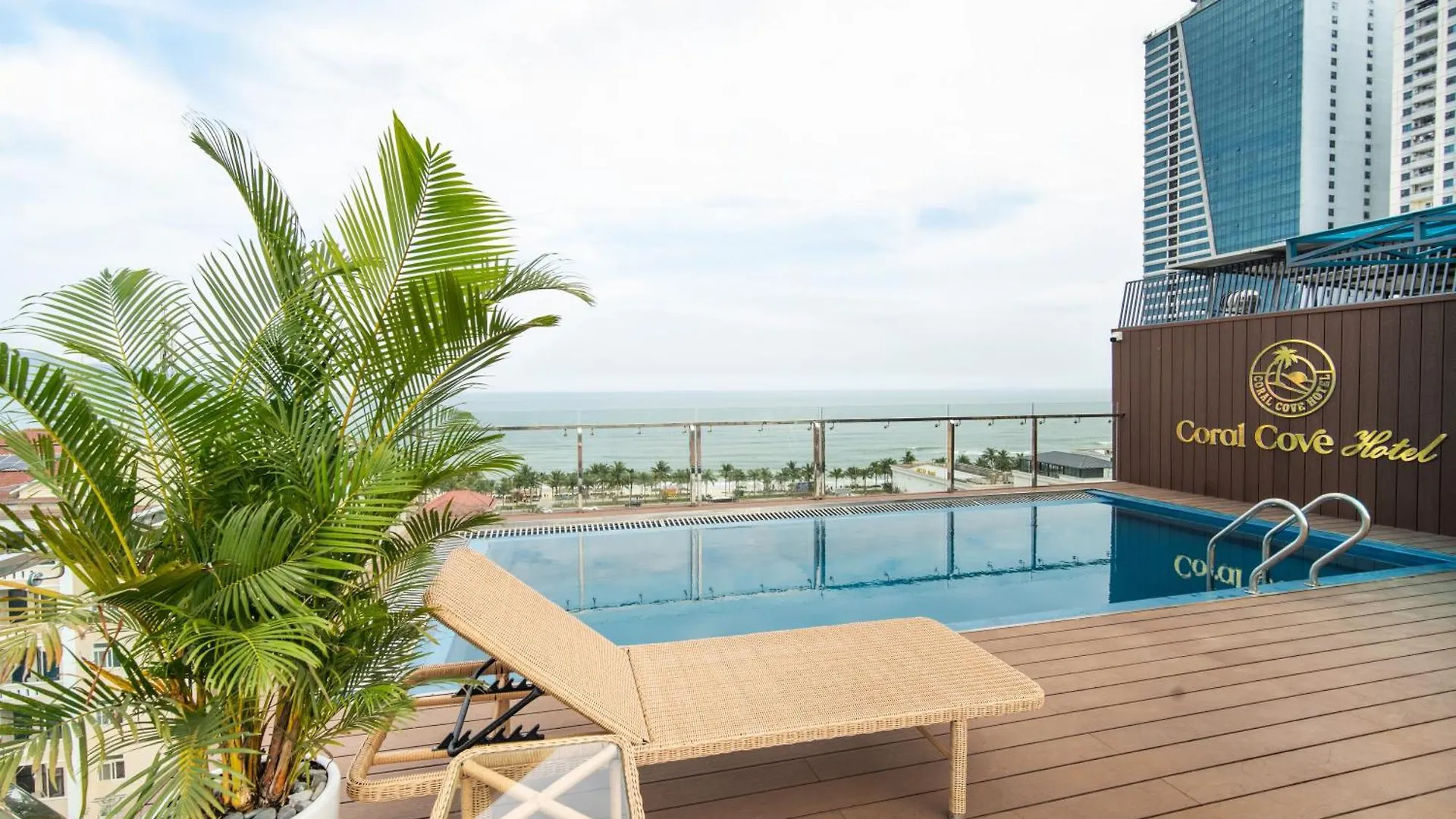 Coral Cove Hotel Da Nang